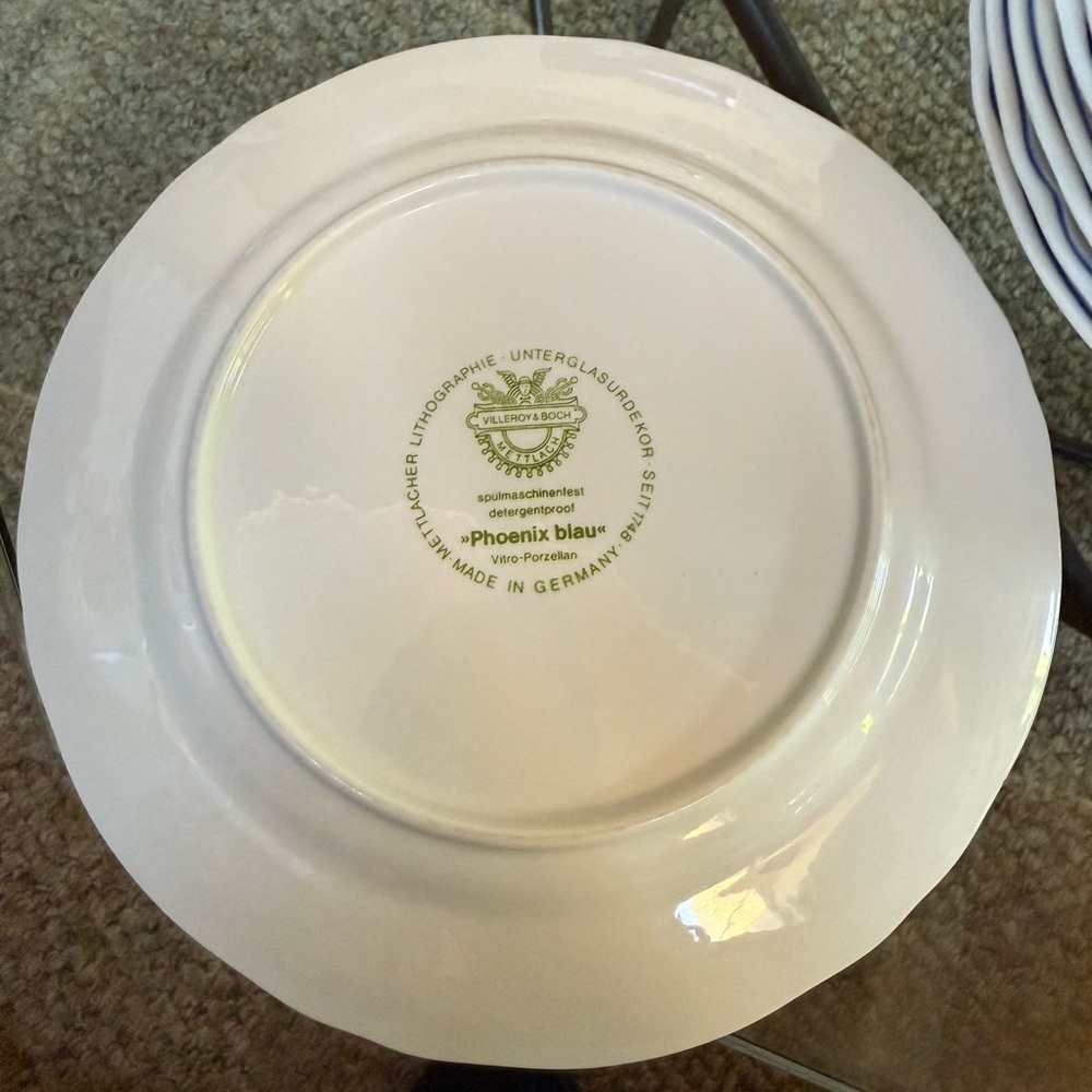 Villeroy & Boch Phoenix Blau blue plate 8" green stamp (individually sold) - Picture 3 of 4
